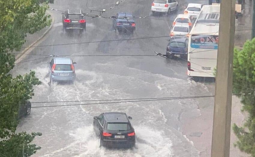  Ανοιχτή Πόλη: Οι δρόμοι της Αθήνας μετατράπηκαν ξανά σε ποτάμια