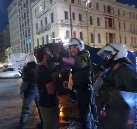 Καταγγελία: Η αστυνομία επιτέθηκε στον δημοτικό σύμβουλο Πάνο Αντωνίου στην πορεία για το ΑΠΘ
