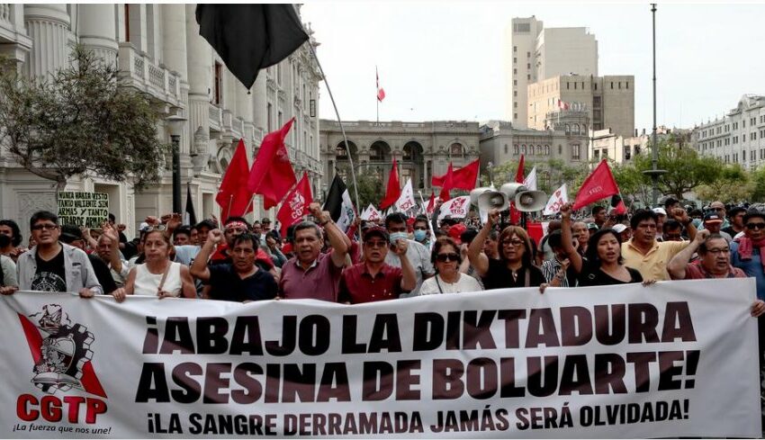  Συγκρούσεις στο Περού μετά το πραξικόπημα