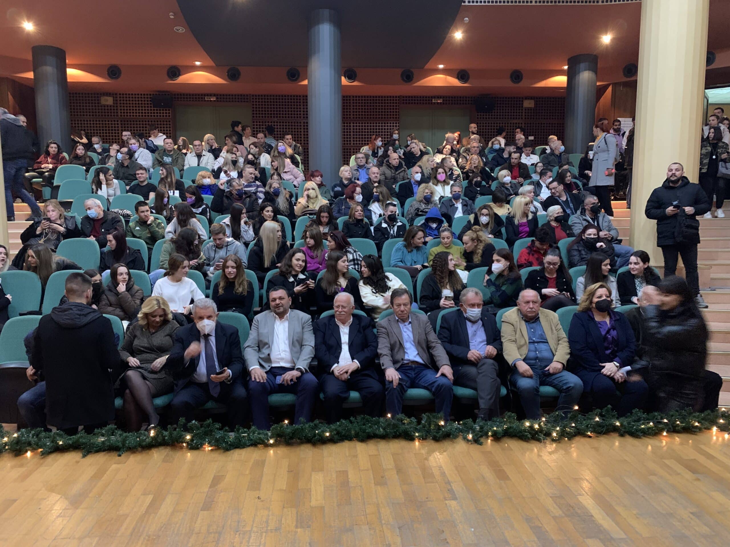 Δήμος Σαρωνικού: Βράβευση μαθητών