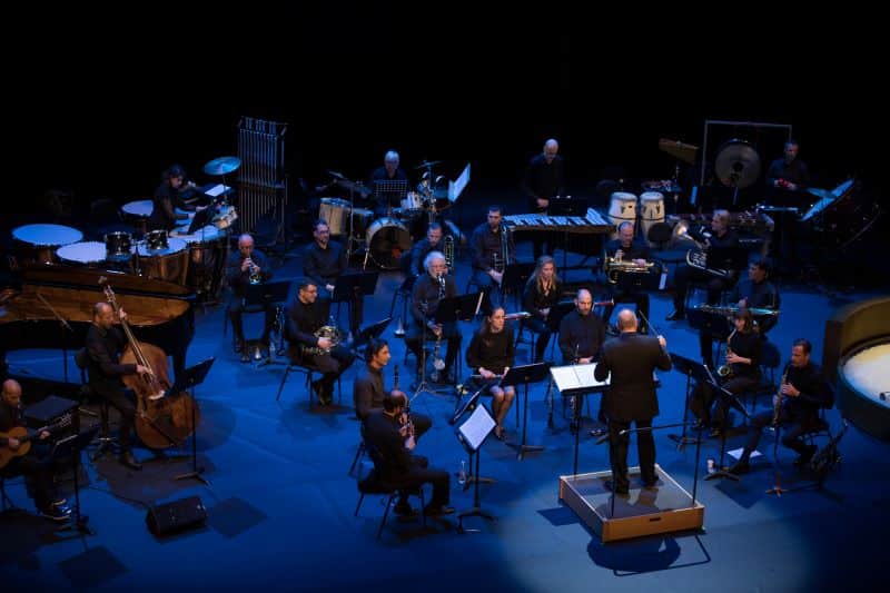 Μάγεψαν οι μουσικές του Νίκου Κυπουργού με τη Φιλαρμονική Ορχήστρα του Δήμου Χαλανδρίου