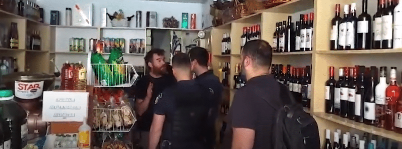 Αποτρέπουν έξωση επαγγελματία από το μαγαζί του στον Άγιο Ελευθέριο (VIDEO)