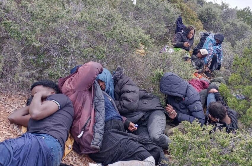 Αναφορές για εγκλωβισμένους πρόσφυγες στα βουνά της Χίου