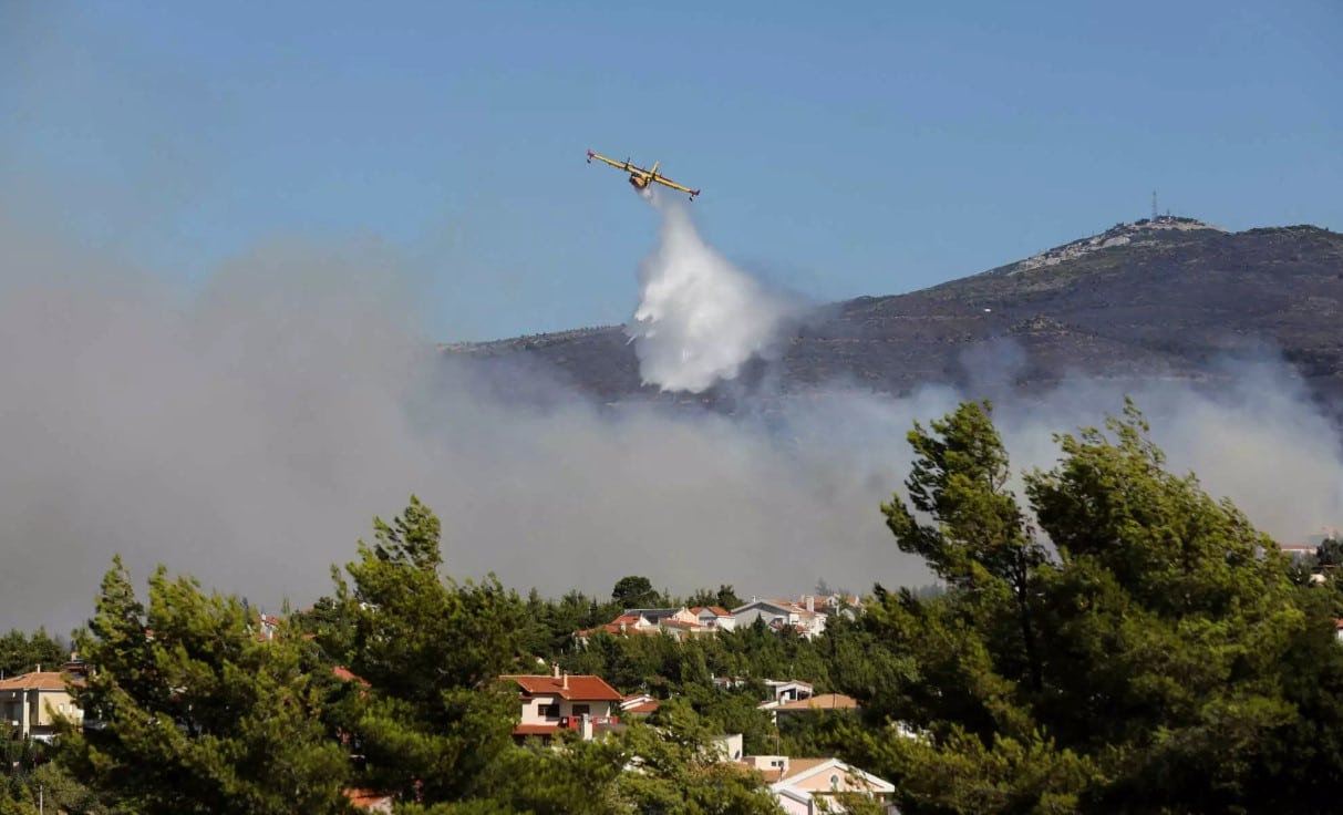 Δύο νεκροί πιλότοι από το Canadair (video)