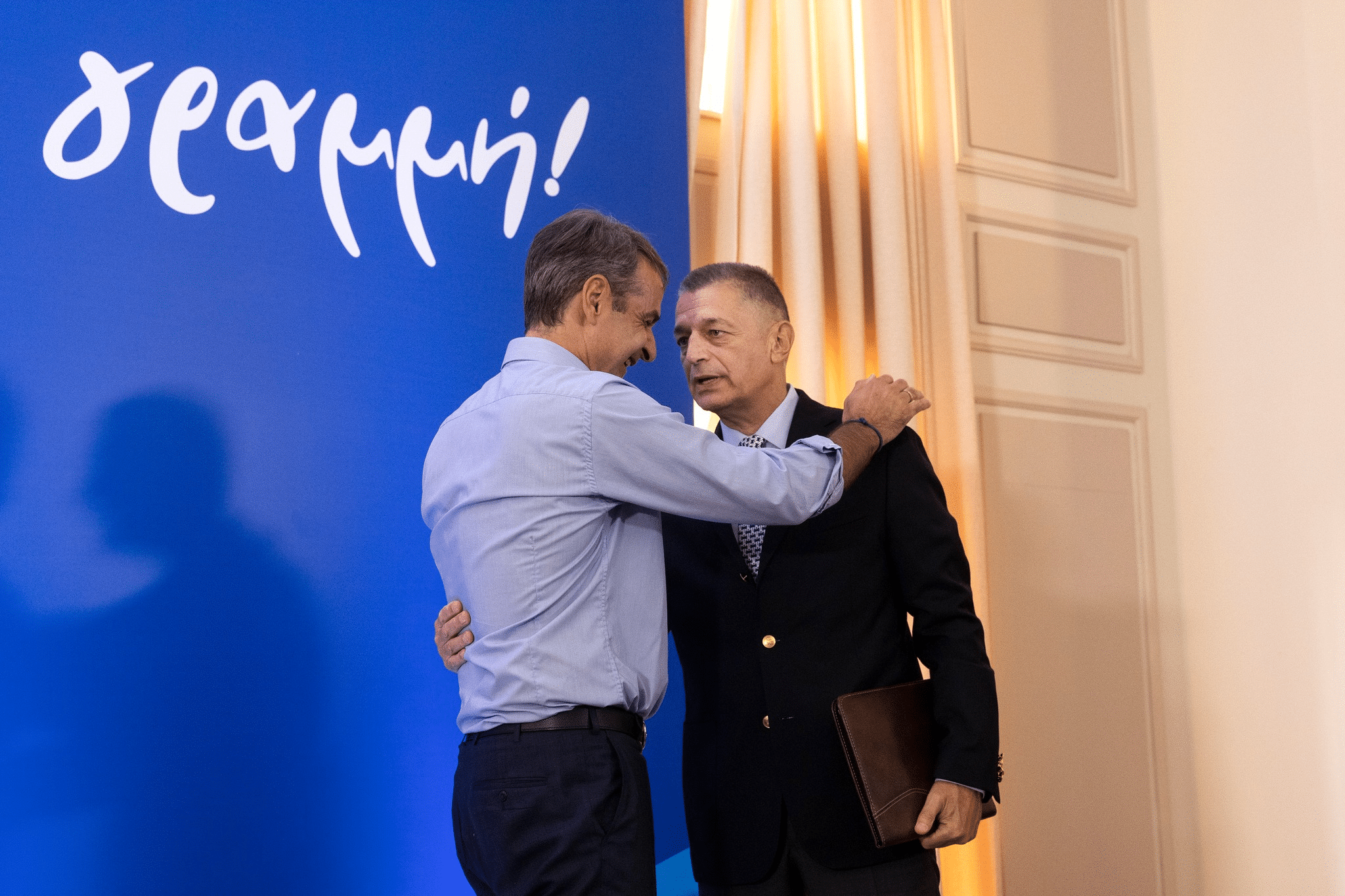 Κριτική στον Αλκιβιάδη Στεφανή από την Ανταρσία στο Αιγαίο Κριτική στον Αλκιβιάδη Στεφανή από την Ανταρσία στο Αιγαίο