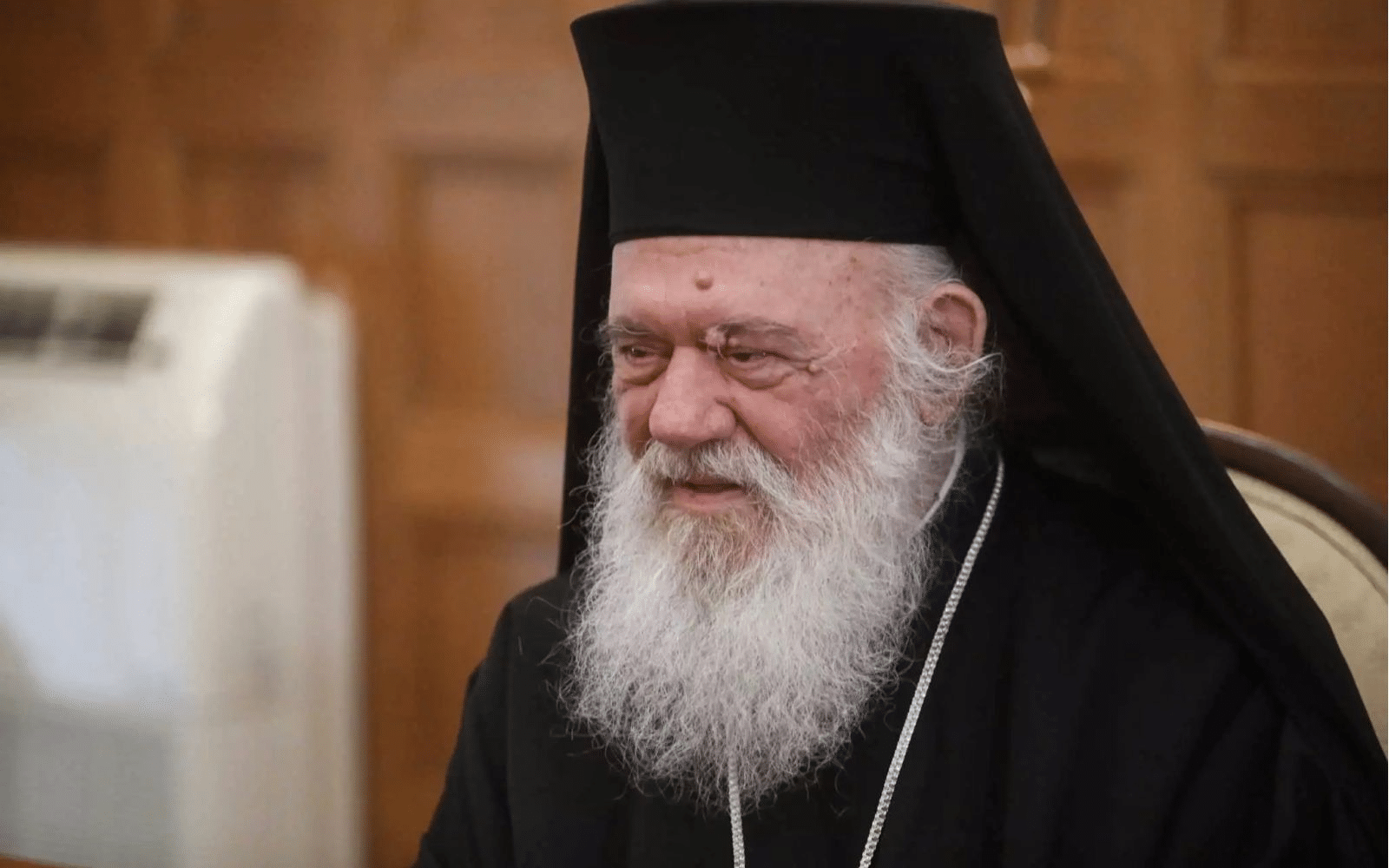 Παρέμβαση Ιερώνυμου για νέες ταυτότητες Ιερώνυμος για ταυτότητες: Να έχουμε εμπιστοσύνη στην Εκκλησία