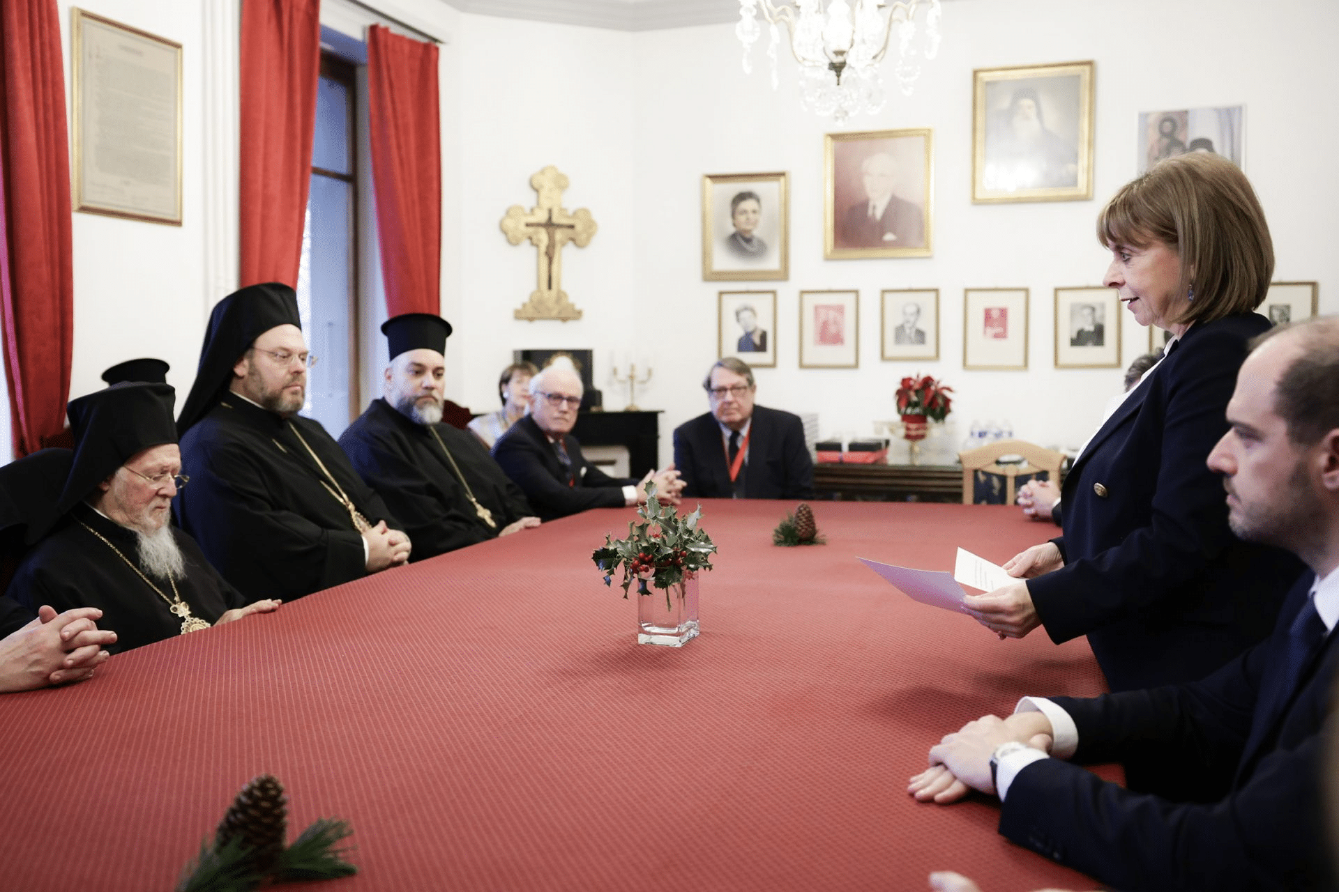 Με τον Οικουμενικό Πατριάρχη Βαρθολομαίο συναντήθηκε η ΠτΔ