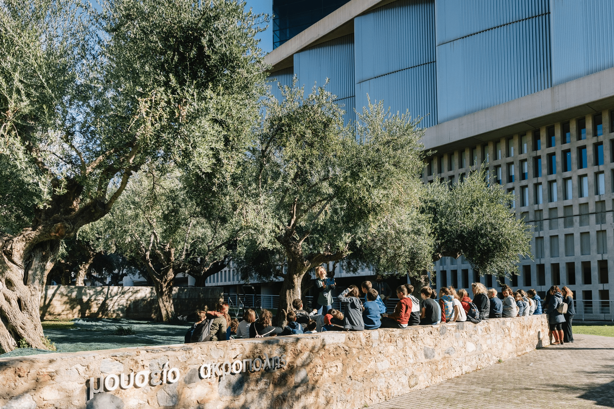 Μουσεία και μνημεία για (όλο και πιο) λίγους