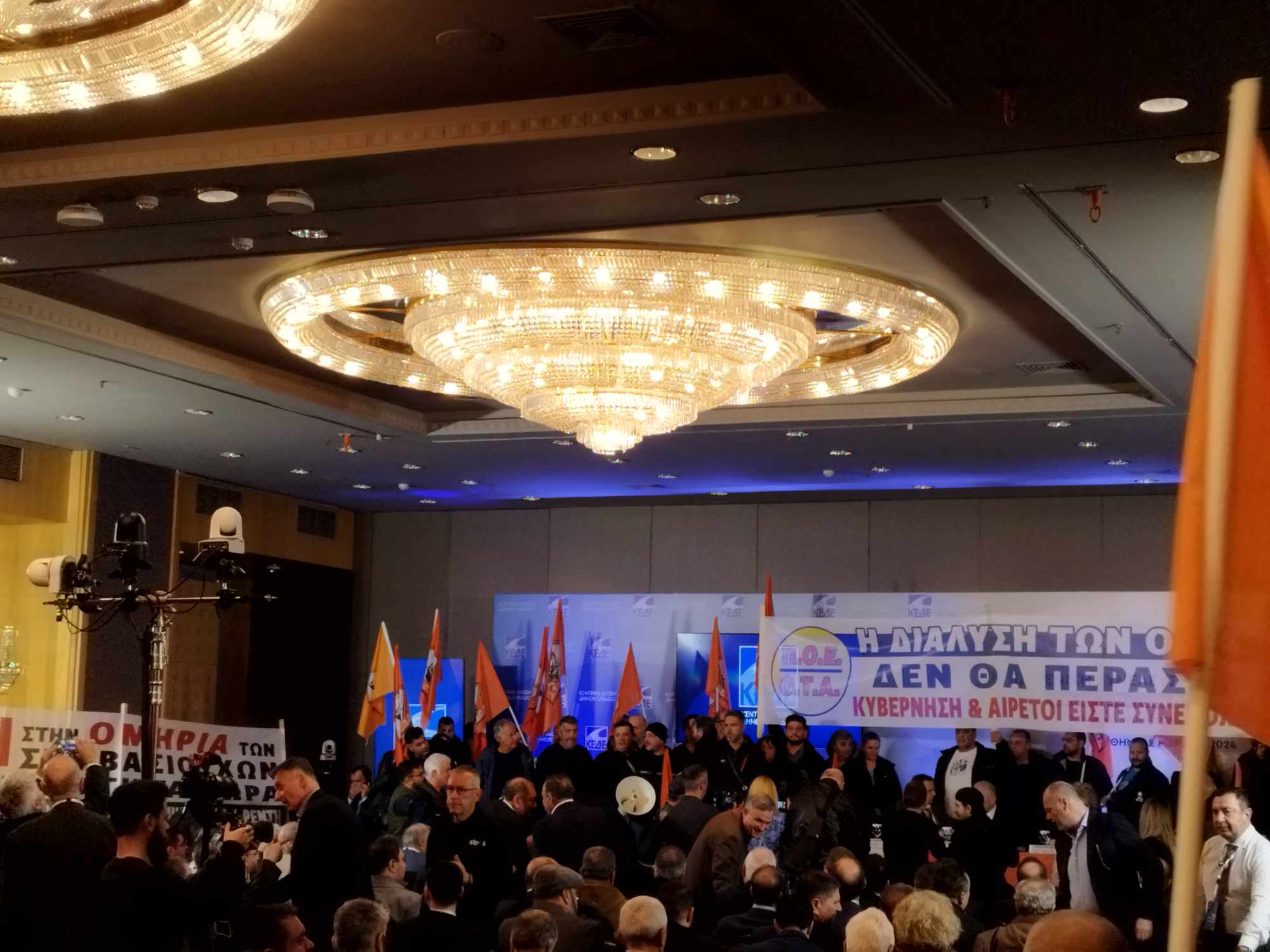 «Δύσκολος ο Μάρτιος για την κυβέρνηση» λένε οι εργαζόμενοι των Δήμων (video) «Δύσκολος ο Μάρτιος για την κυβέρνηση» λένε οι εργαζόμενοι των Δήμων (video)