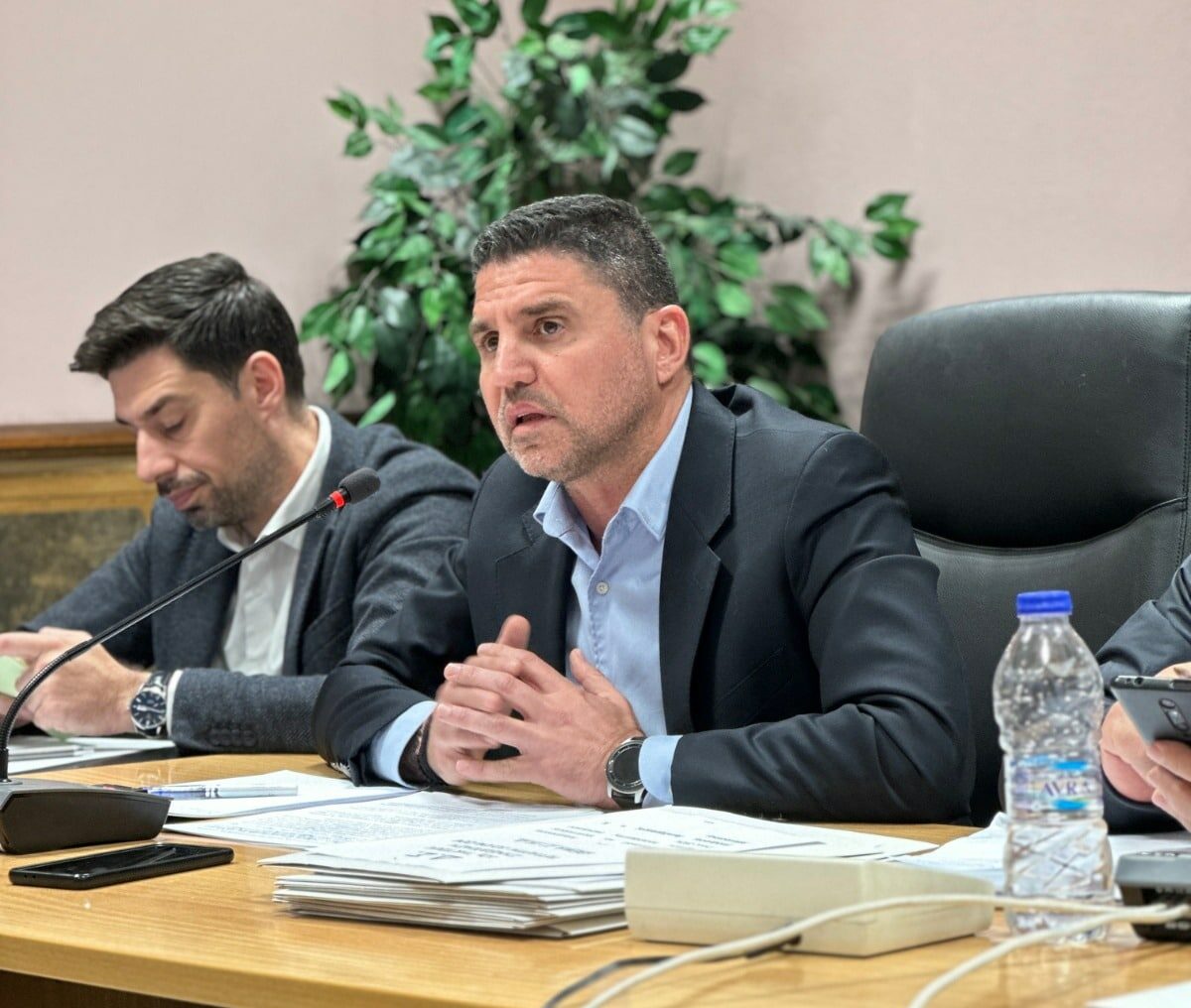 Γ. Μυλωνάκης για τη θεατρική ομάδα (vid) Γ. Μυλωνάκης: Ήμουν υπέρ των τραπεζοκαθισμάτων ξεκάθαρα (vid)
