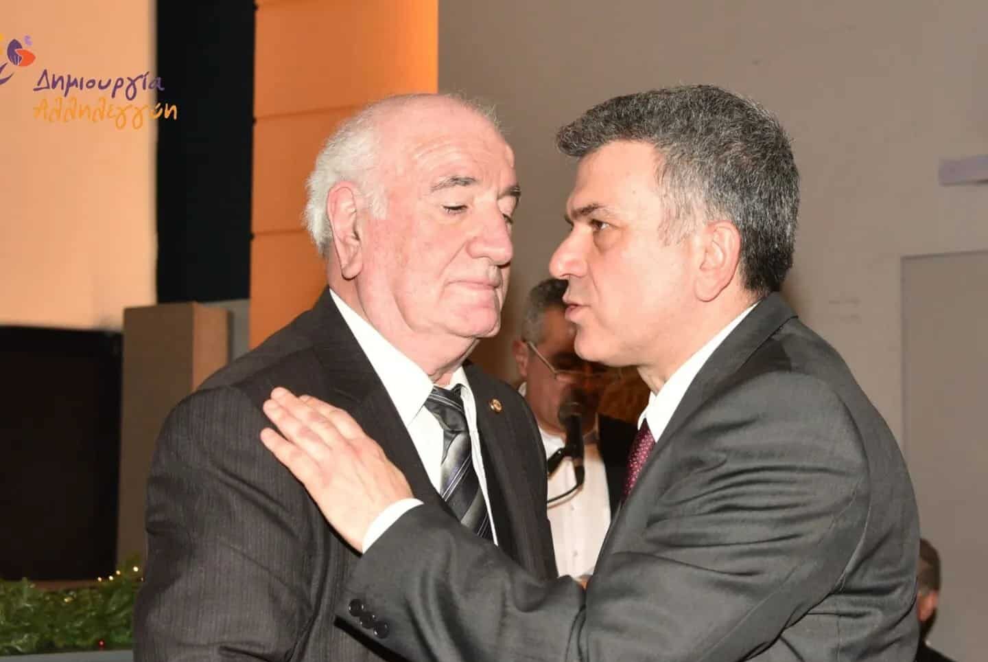 Το μήνυμα του Π. Μανούρη για τον θάνατο του Χ. Σαπουντζάκη Το μήνυμα του Π. Μανούρη για τον θάνατο του Χ. Σαπουντζάκη