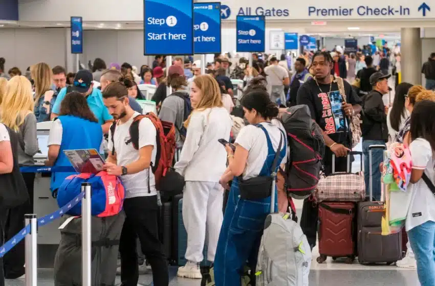  ΕΚΤΑΚΤΟ – Παγκόσμιο black out σε αεροδρόμια, τράπεζες και ΜΜΕ λόγω προβλημάτων με το λογισμικό της Microsoft