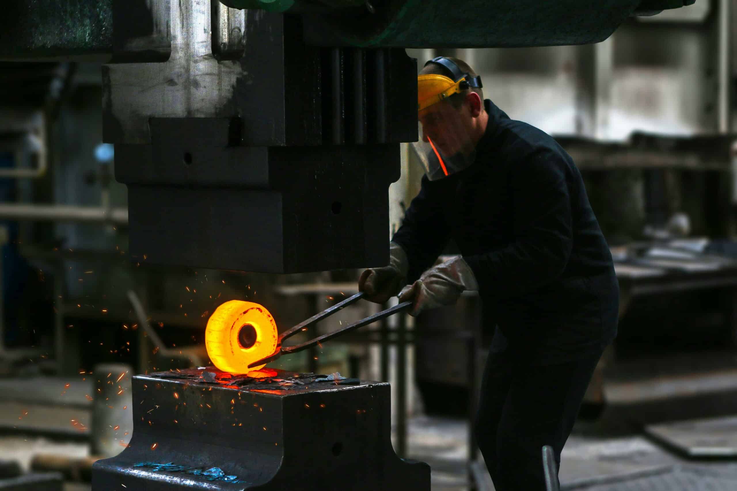 Στο 9.9% η ανεργία τον Ιούλιο