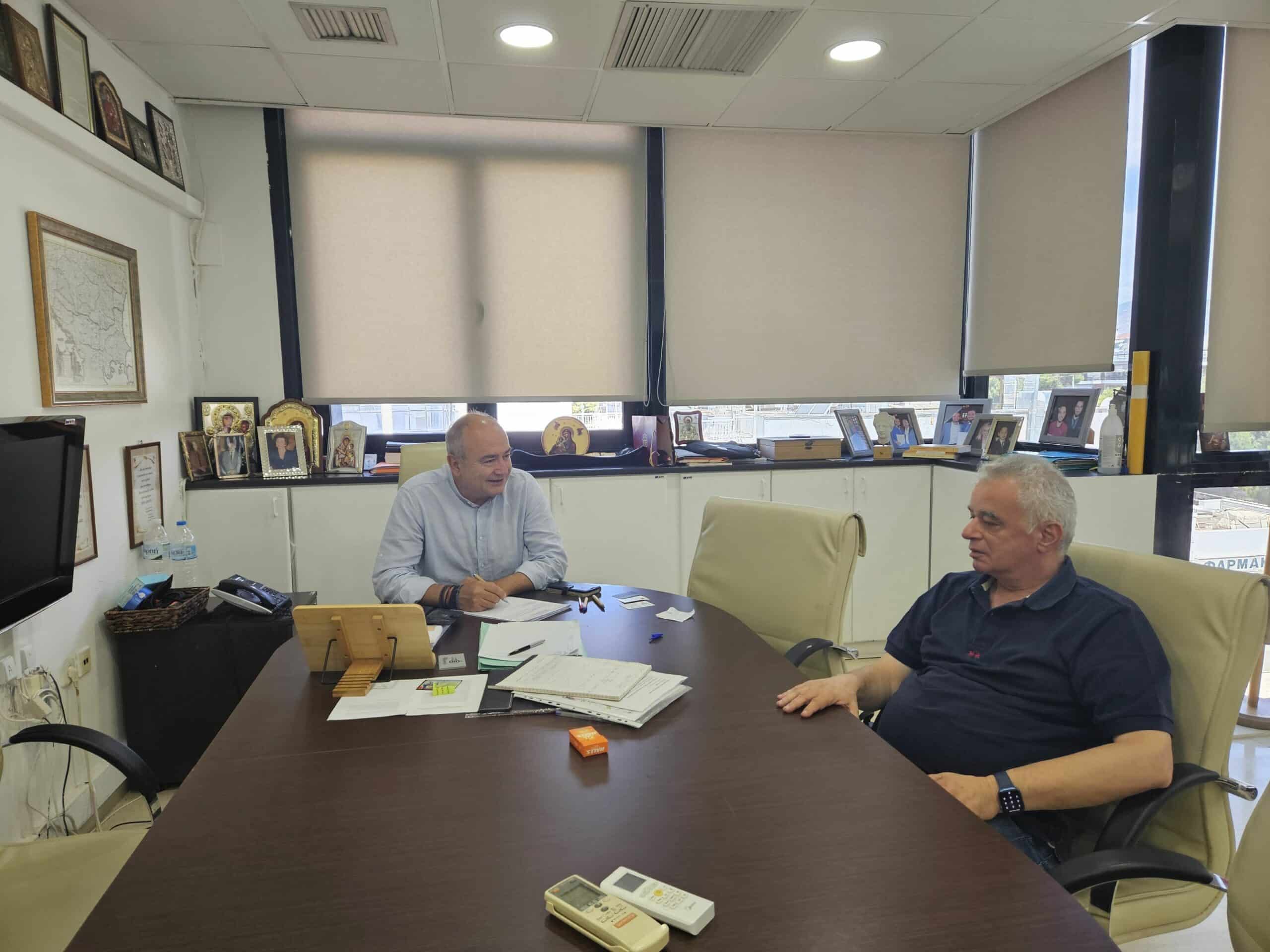 Μελέτη για ελεγχόμενη στάθμευση σε Αγία Τριάδα και Μανδηλαρά