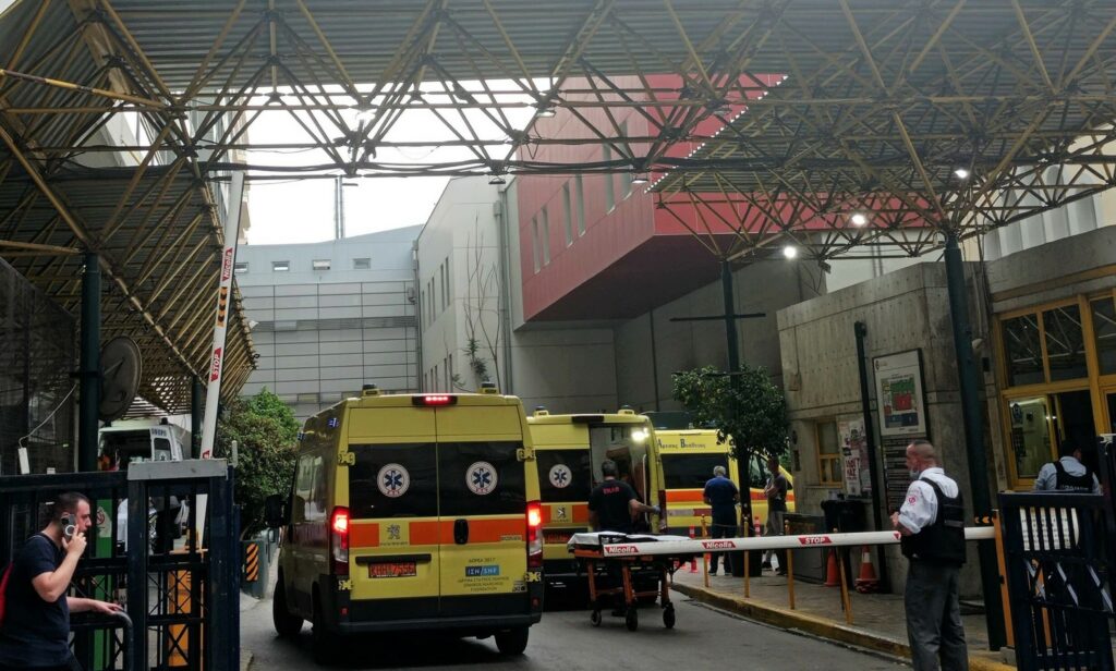 Πανελλαδική απεργία στα νοσοκομεία στις 17 Οκτωβρίου Πανελλαδική απεργία στα νοσοκομεία στις 17 Οκτωβρίου
