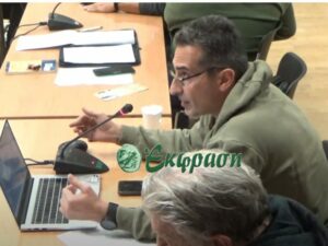Ηλ. Τάφας: Προτιμάτε τις απευθείας αναθέσεις και κόβετε από την κοινωνική πολιτική (vid)