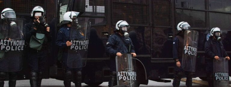 Επεισόδια στο νοσοκομείο Νίκαιας για την επίσκεψη του Άδωνι Γεωργιάδη - Χειροπέδες σε γιατρό