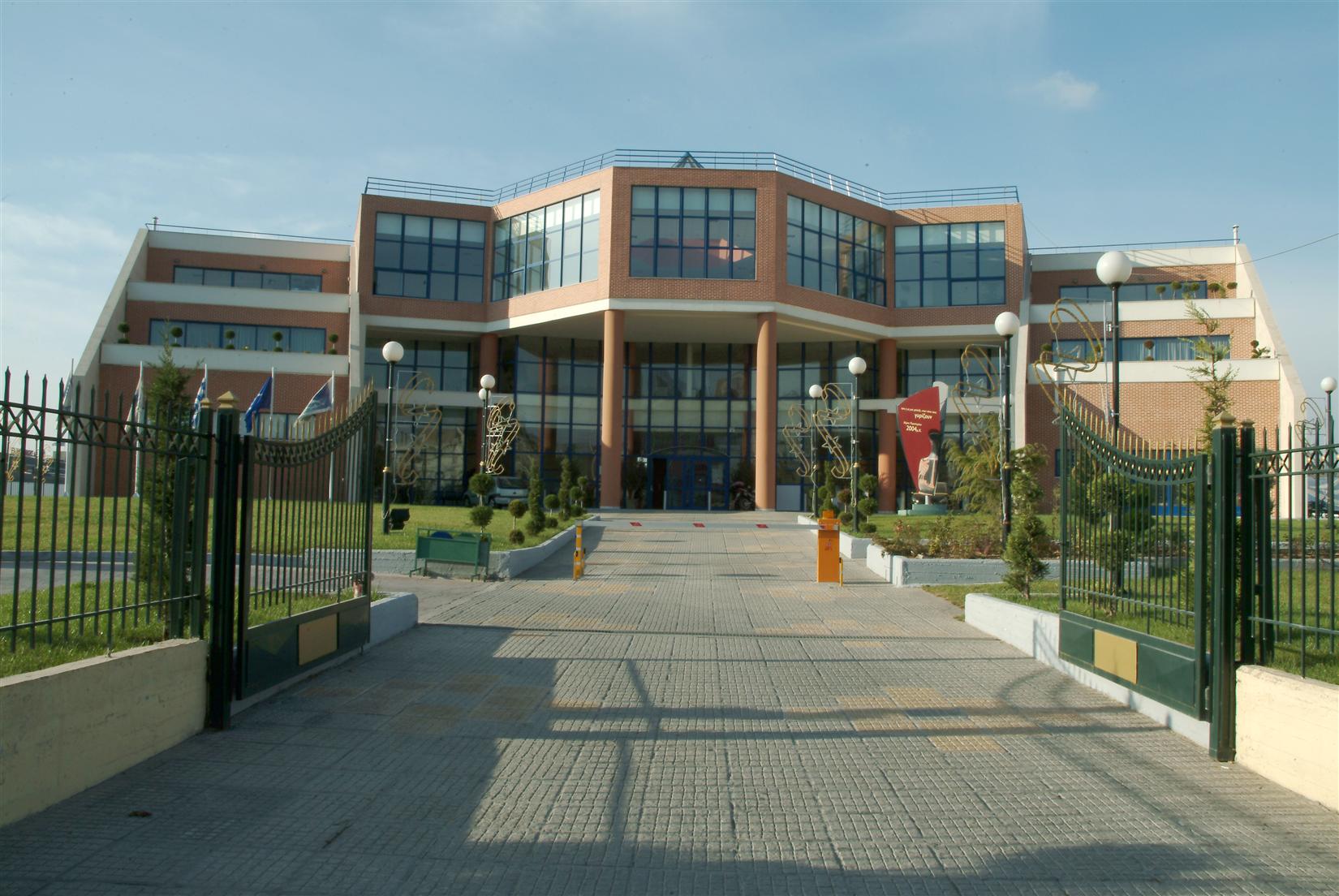 Θερμαινόμενους χώρους ανακοίνωσε ο Δήμος Περιστερίου