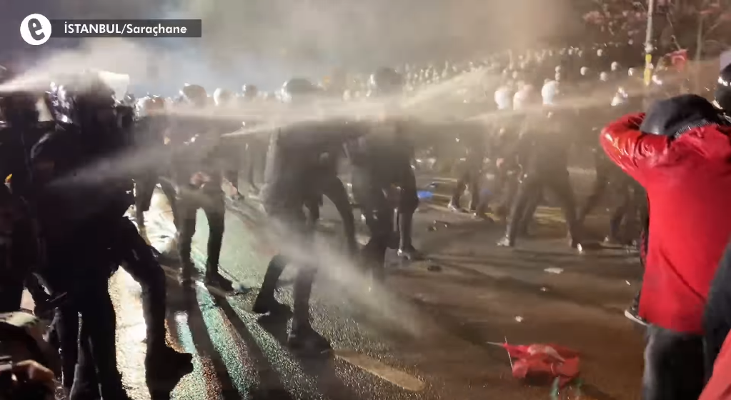 Τουρκία: Σύλληψη εννέα δημοσιογράφων στις διαδηλώσεις