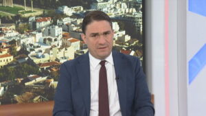 Κ. Τσουκαλάς: Προσβάλλουν τις οικογένειές των θυμάτων των Τεμπών