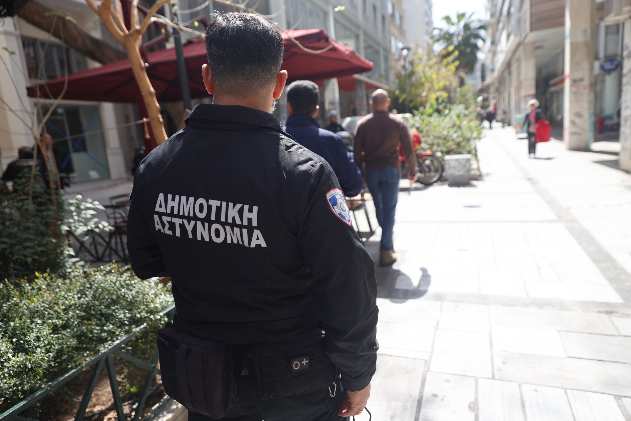 Επιστρέφει πινακίδες ενόψει Πάσχα ο Δήμος Αθηναίων