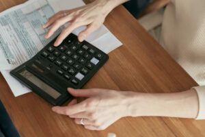 Φορολογικές δηλώσεις: Στις 25 Απριλίου η αυτόματη υποβολή των προσυμπληρωμένων δηλώσεων