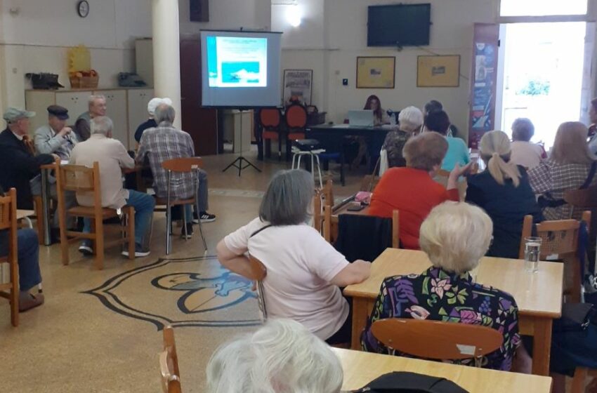  Ενημερωτική εκδήλωση για ασφαλή κολύμβηση στην 3η ηλικία στο ΚΑΠΗ Αγ. Τριάδας Βύρωνα