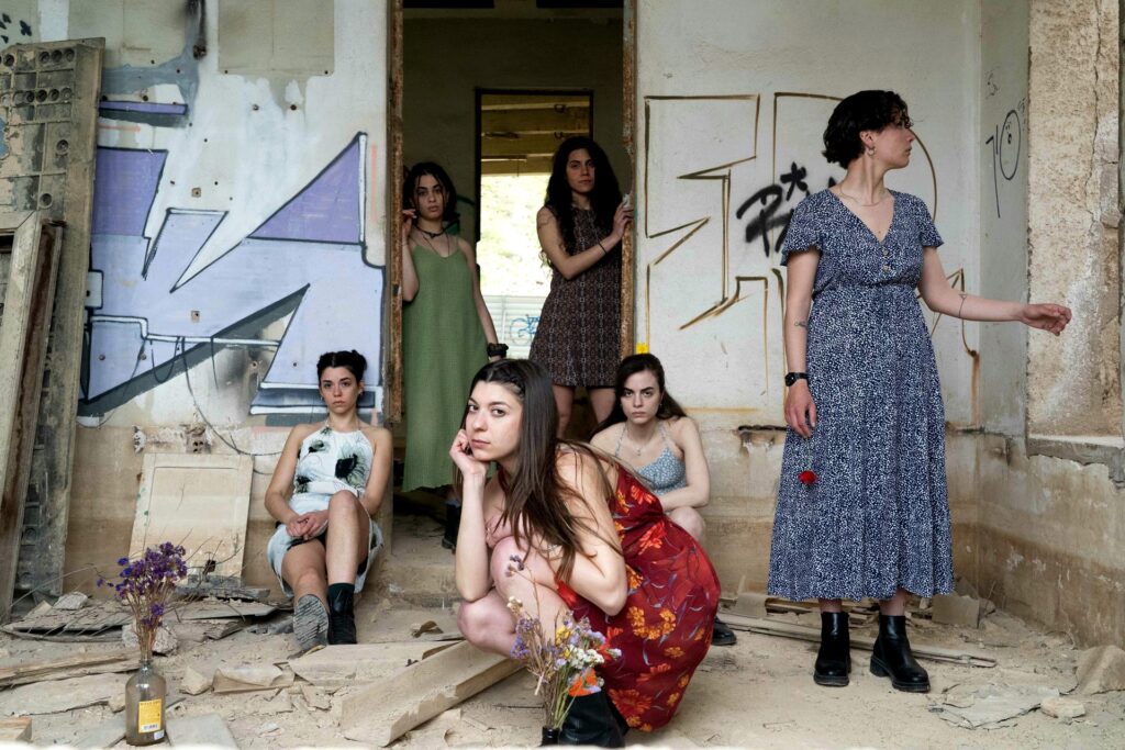 Ξεκίνησε στο Θέατρο 104 η παράσταση «Σπαράγματα Φόνων», βασισμένη στο βιβλίο του Άρη Τσιούμα Ξεκίνησε στο Θέατρο 104 η παράσταση «Σπαράγματα Φόνων», βασισμένη στο βιβλίο του Άρη Τσιούμα