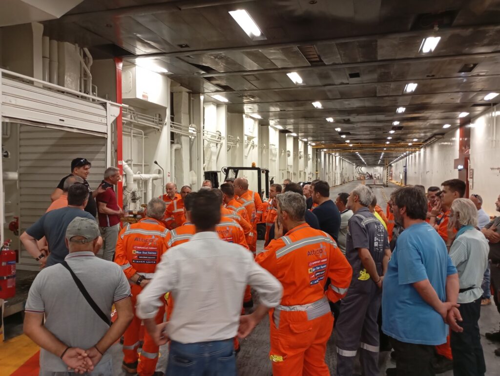 Μετωπική σύγκρουση ναυτεργατών και εφοπλιστών στα πλοία της Αδριατικής