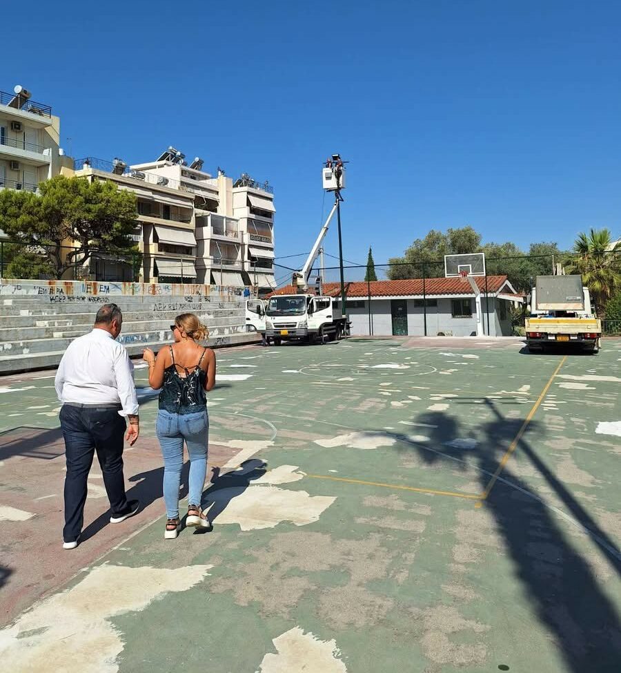 Ξεκίνησαν εργασίες ανακατασκευής στο γήπεδο μπάσκετ στην πλ. Κυθήρων