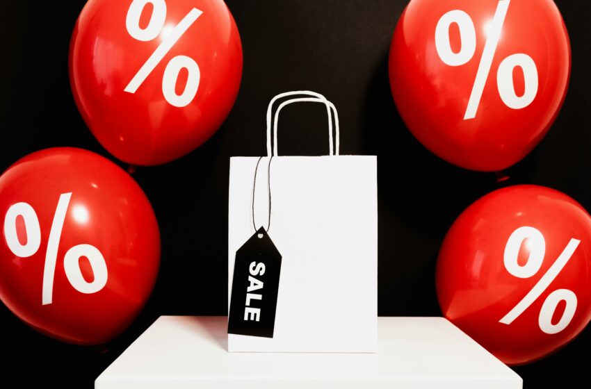 Πότε ξεκινούν οι χειμερινές εκπτώσεις στα καταστήματα