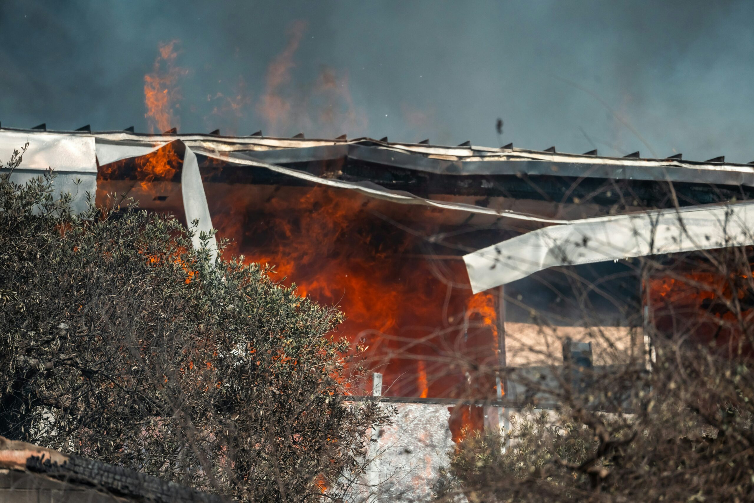 Νέα φωτιά σε εργοστάσιο ανακύκλωσης - Στο Αίγιο η τελευταία