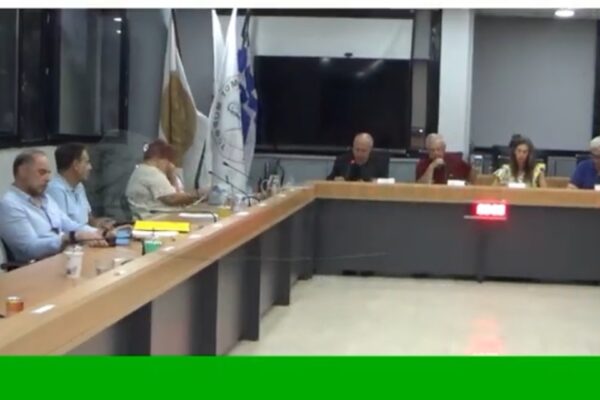 Αντιπαράθεση Παπαδημητρίου – Μπάμπαλου για το 7ο Δημοτικό (video)