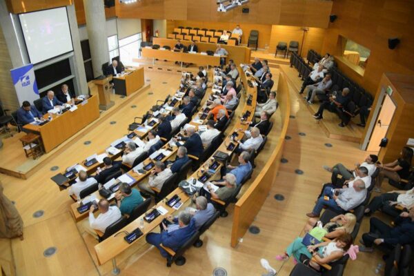 Πώς σχολιάζει η ΚΕΔΕ τις εξαγγελίες Μητσοτάκη στη ΔΕΘ