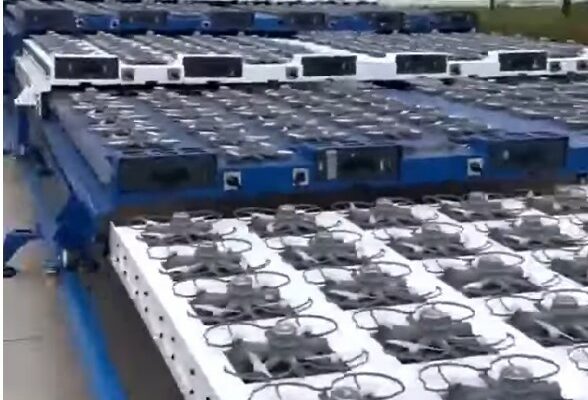 Κινέζικη πλατφόρμα εκτόξευσης drone έως 11.000 ταυτόχρονα (video)