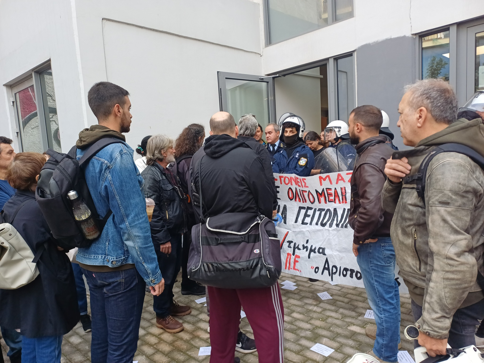 7χρονο παιδί στο νοσοκομείο από τα χημικά των ΜΑΤ!