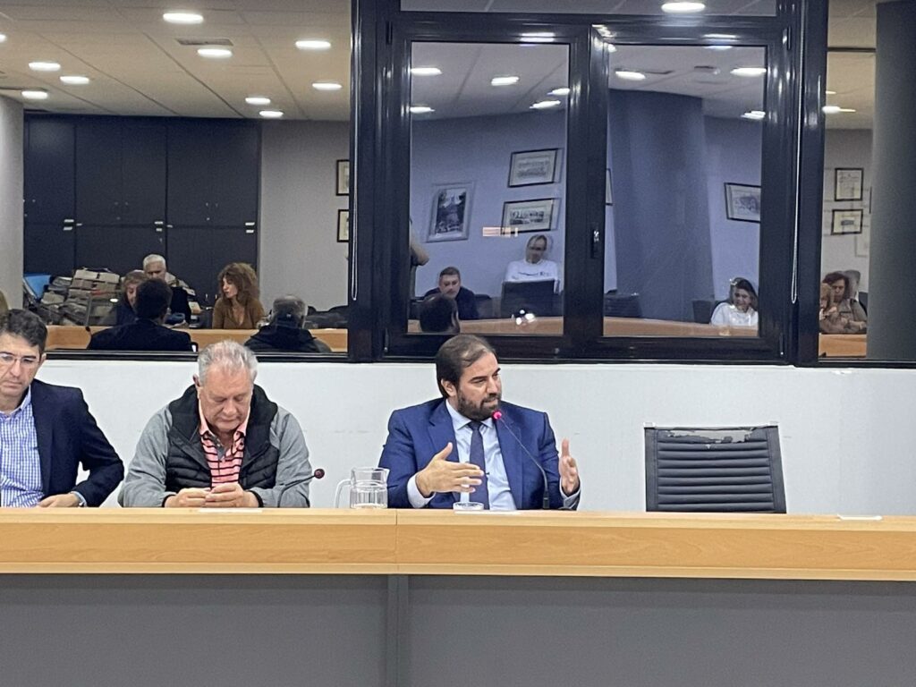 Γ. Παπαδημητρίου: Οι δημότες πληρώνουν ακριβά δημοτικά τέλη αλλά η πόλη δεν είναι καθαρή (vid)