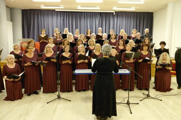 Συναυλία για τα 100 χρόνια από τη γέννηση του Μίκη Θεοδωράκη διοργάνωσε ο Δήμος Ηρακλείου Αττικής