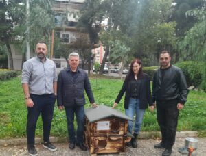 Νέα Ιωνία: Νέες ταΐστρες και σπιτάκια για τα αδέσποτα σε γειτονιές της πόλης