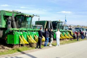 «Η νίκη των αγροτών θα είναι νίκη όλου του λαού»: Πρόταση για 24ωρη γενική απεργία το πρώτο 15νθήμερο του Ιανουαρίου