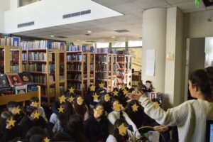 Γνωριμία με τη Δημοτική Βιβλιοθήκη για μαθητές του 5ου Γυμνασίου Νέας Ιωνίας
