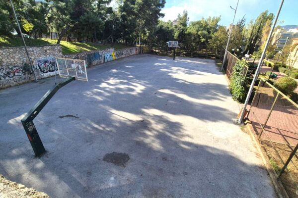 Ανακατασκευάζονται τα δάπεδα τριών γήπεδων στη Νέα Ιωνία