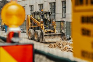 Αγία Παρασκευή: Δημότης κινδυνεύει με αναπηρία μετά από τραυματισμό λόγω εγκατάλειψης υλικών