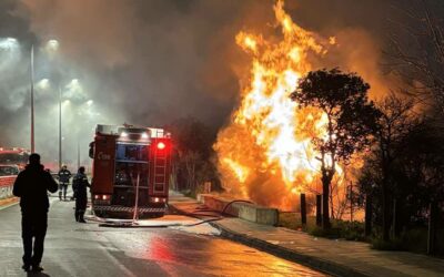 «Ασφυξία τέλος»: Το Πέραμα «στο πόδι» μετά τη φωτιά στα Καζάνια - Κινητοποίηση την Παρασκευή