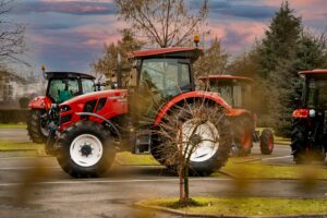 Ούτε οι Γάλλοι αγρότες δεν θέλουν το...καλό τους και διαδηλώνουν κατά της συμφωνίας Ε.Ε. - Mercosur. "Κατέλαβαν" το Παρίσι!