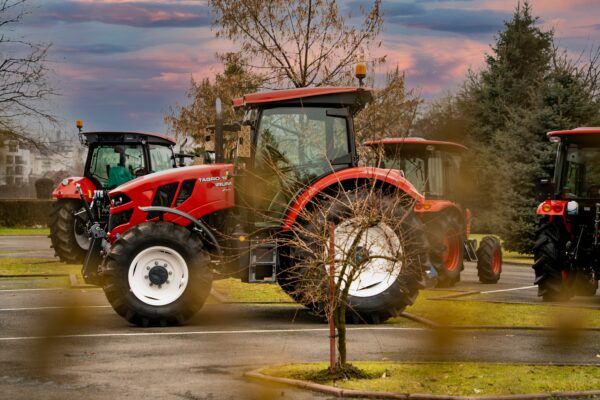 Ούτε οι Γάλλοι αγρότες δεν θέλουν το...καλό τους και διαδηλώνουν κατά της συμφωνίας Ε.Ε. - Mercosur. "Κατέλαβαν" το Παρίσι!