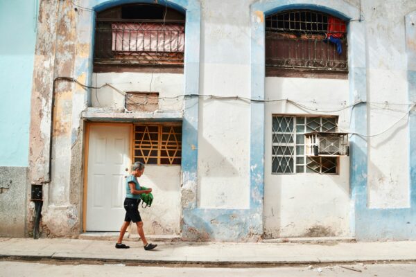 Μεγαλώνει η αλληλεγγύη στην Κούβα: Ο Δήμος Χαλανδρίου συγκεντρώνει ιατροφαρμακευτικό υλικό