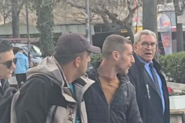 Τέμπη: «Πήγαινε κάνε απεργία», είπε στον Ρούτσι ο Καπερνάρος - Καταγγελία για μπράβους