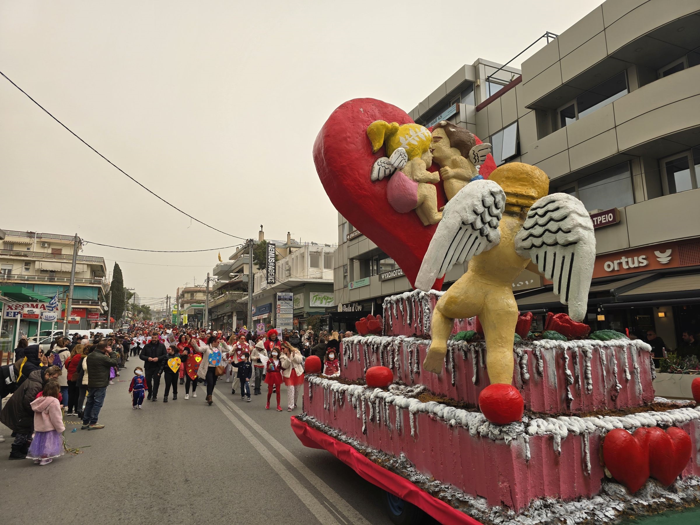 Πραγματοποιήθηκε το καρναβάλι στο Ηράκλειο Αττικής
