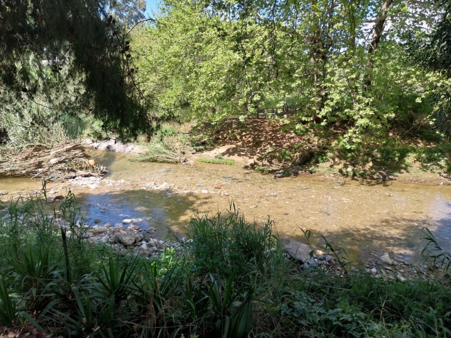 Νέα Φιλαδέλφεια: Περιοδεία του ΚΚΕ στις παραποτάμιες περιοχές των Απομάχων